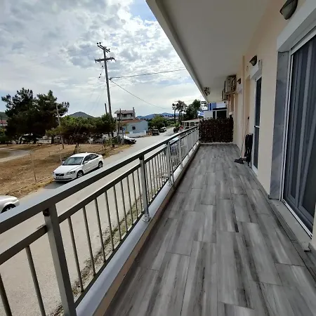 Eva Apartamento Néa Péramos